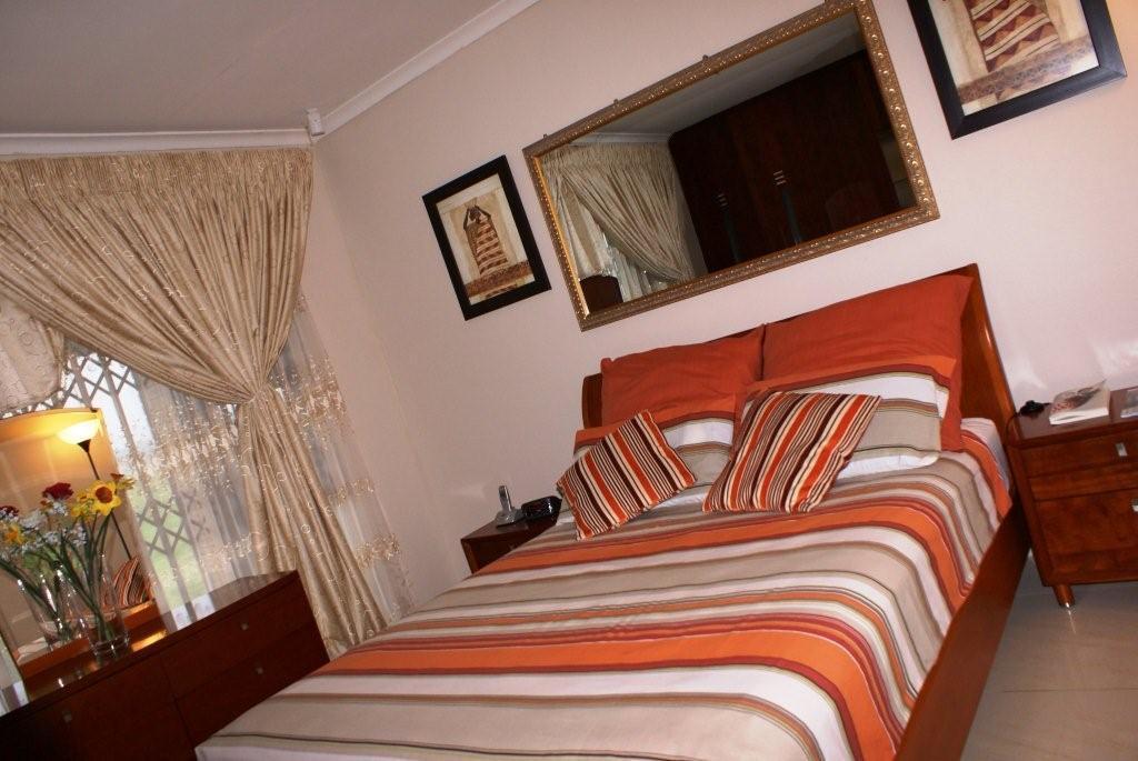 Ekhaya Lodge Pietermaritzburg Room photo